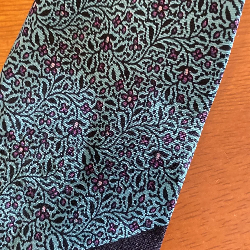 Pierre Balmain Vintage Handmade Tie 100% Silk Made in Italy GUC